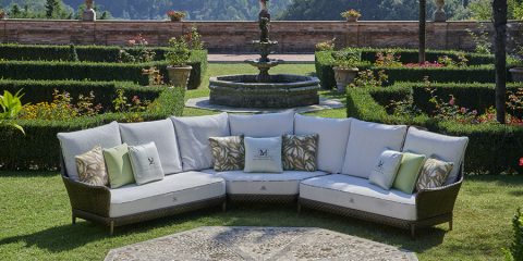 6 Things to consider when choosing a modern outdoor sofa